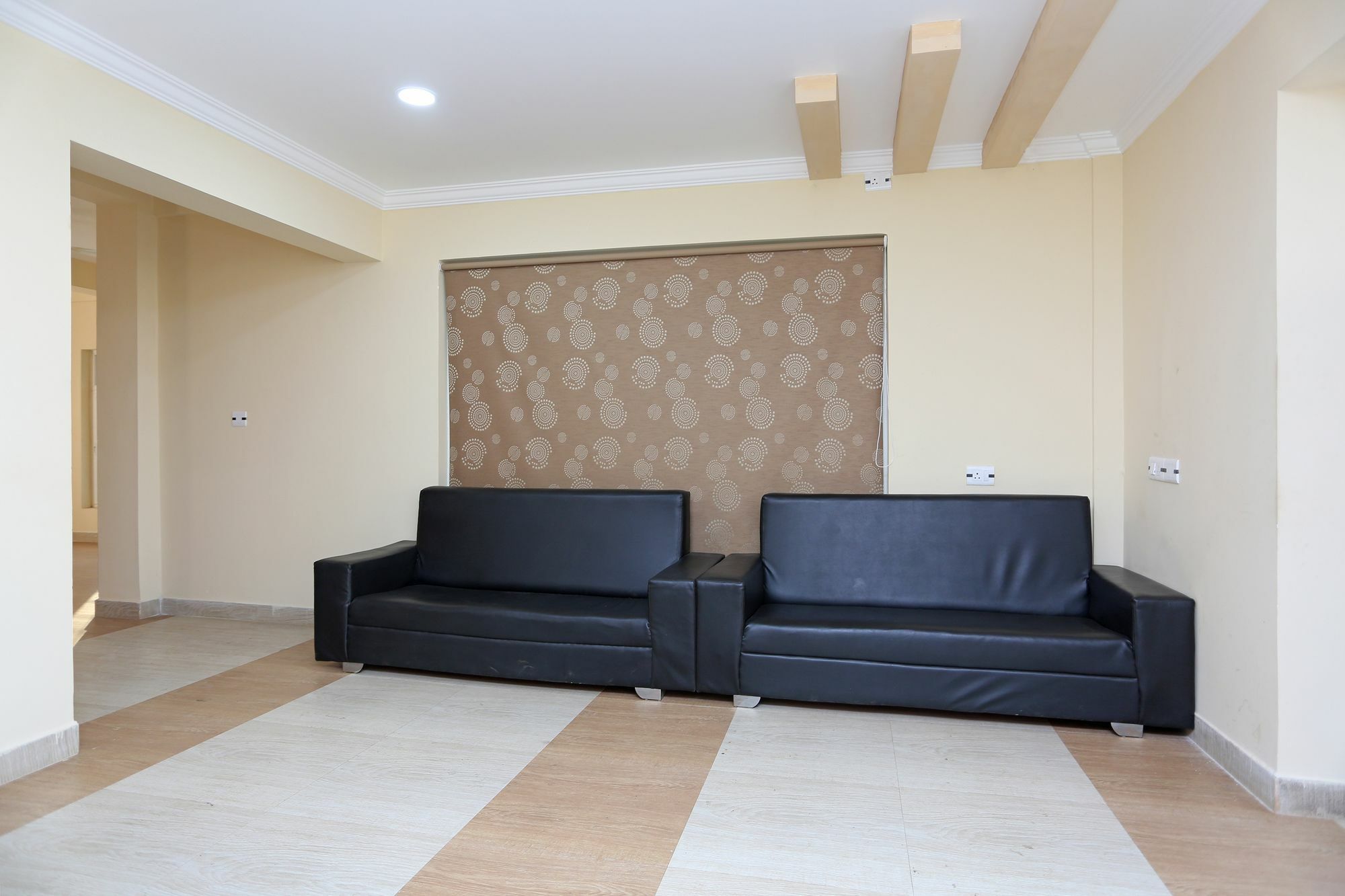 Oyo 11343 Hotel Sai International Μπουμπάνεσβαρ Εξωτερικό φωτογραφία