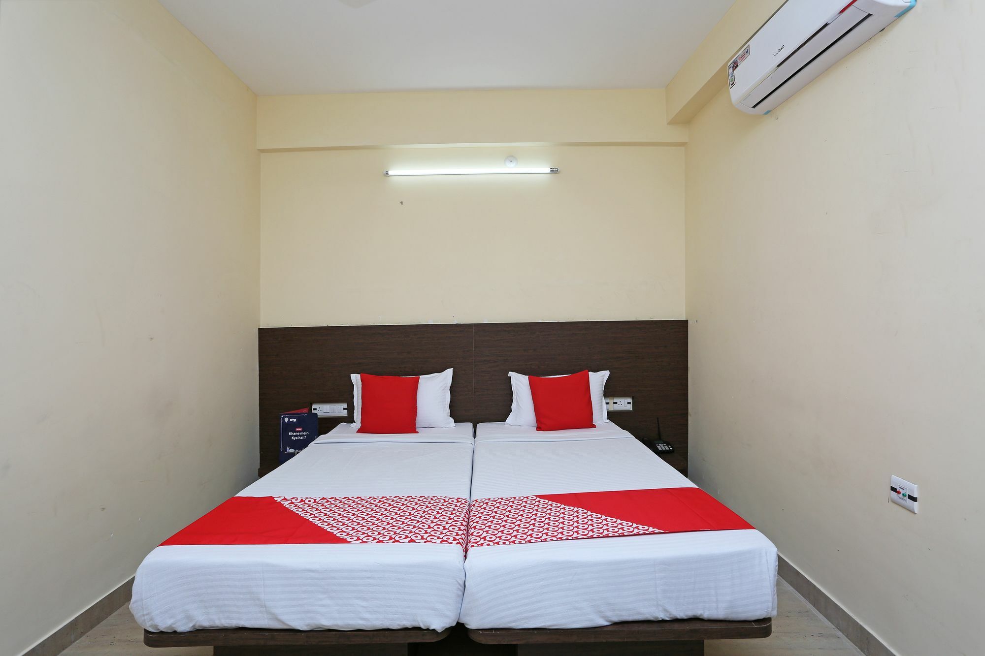 Oyo 11343 Hotel Sai International Μπουμπάνεσβαρ Εξωτερικό φωτογραφία
